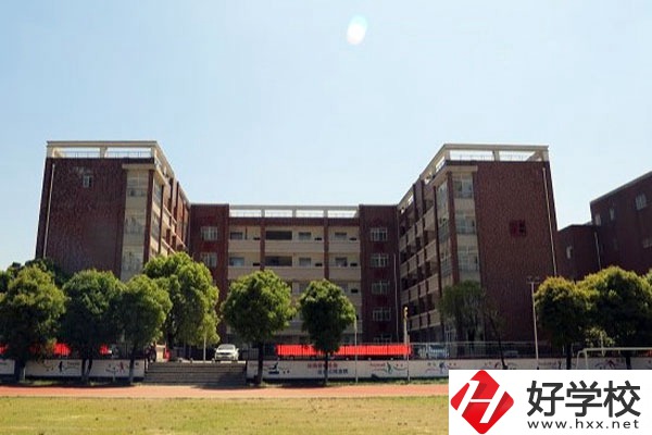 岳陽市高級技工學校教學樓