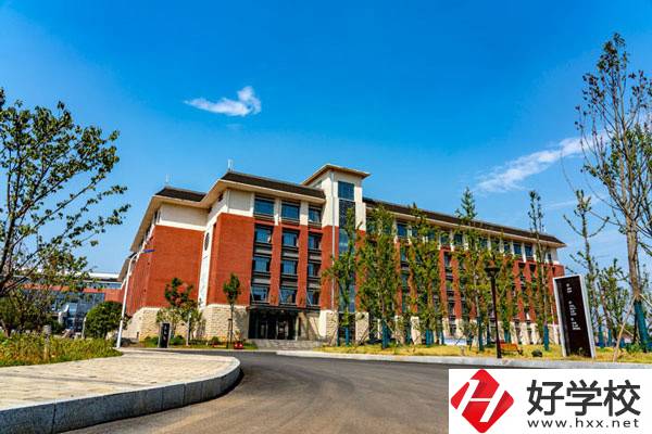 永州師范高等?？茖W(xué)校、湖南九嶷職業(yè)技術(shù)學(xué)院