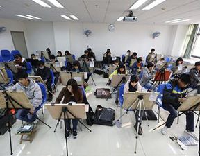 美術(shù)專業(yè)畢業(yè)后能做什么？