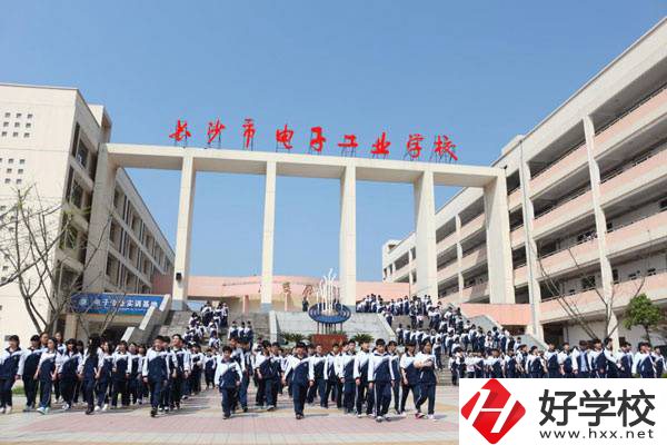 長沙市有哪些中專學校？它們學費貴不貴？